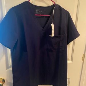 WNS FIGS NWT SZ M CATARINA NAVY BLUE SCRUB TOP